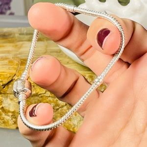 Sterling .925 Snake Chain Barrel Clasp Bracelet